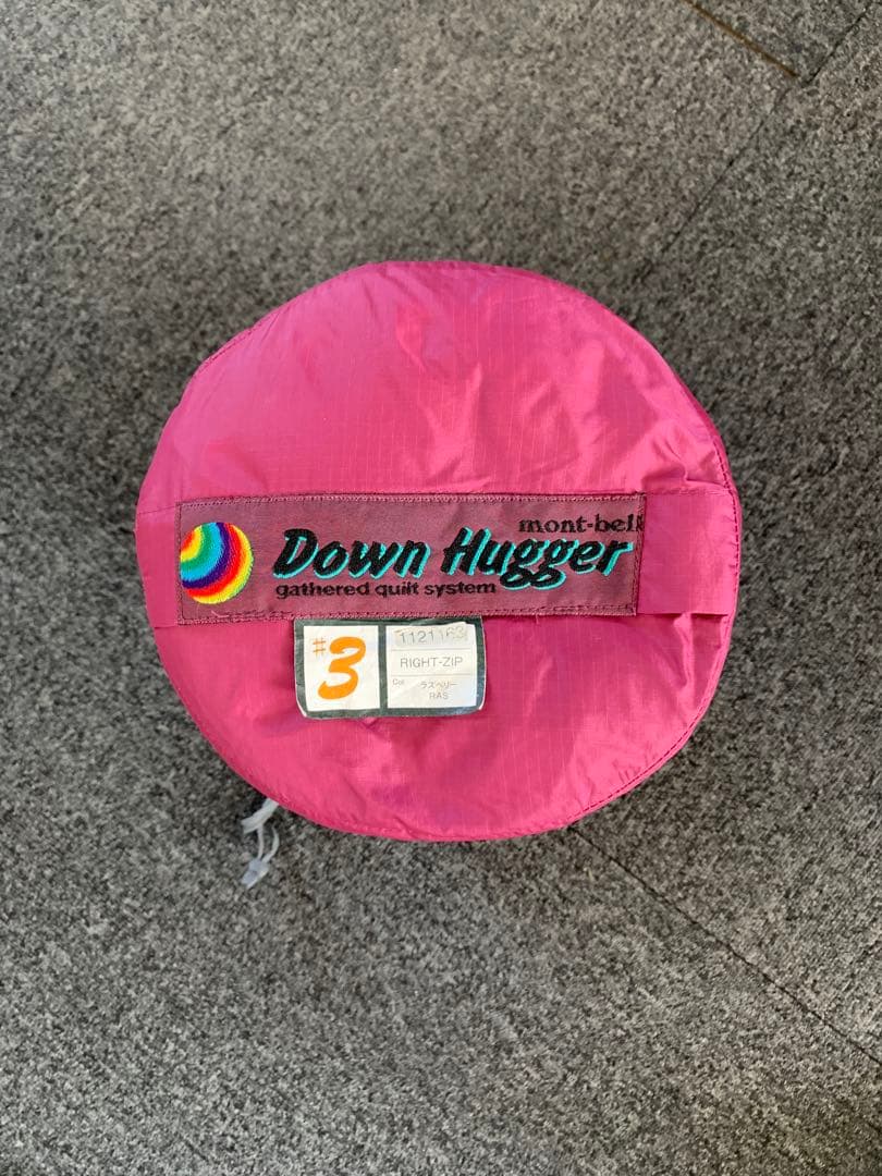 モンベル　シュラフ ダウンハガー#3 ワイン色