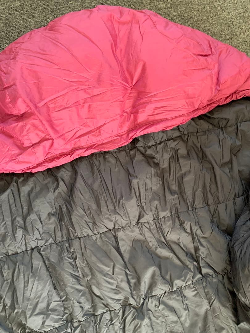 モンベル　シュラフ ダウンハガー#3 ワイン色