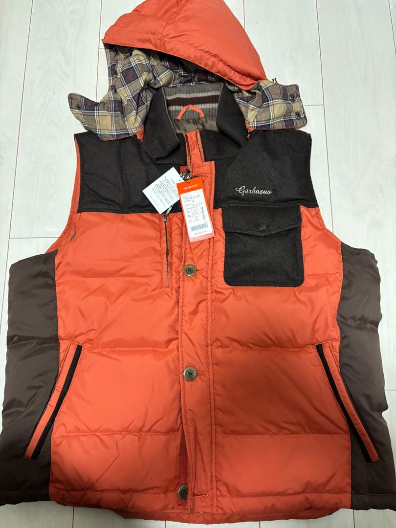 新品タグ付】ガルバス GARBASUS ダウンベスト LL オレンジ×ブラック