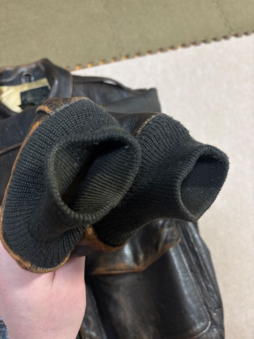 あ様AVIREXアヴィレックス A2 レザーフライトジャケット サイズ M 古着