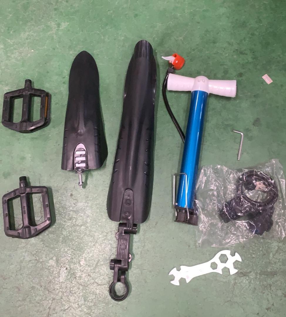 年末セール ESLUVE マウンテンバイク MTB 26インチ ※訳あり