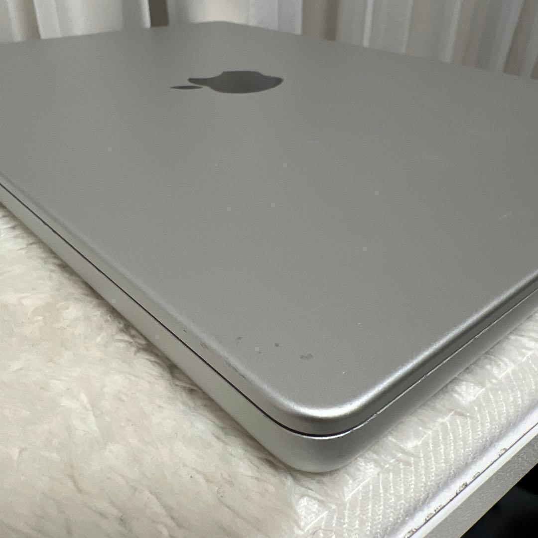 MacBook Pro M1 Pro 32GB/1TB 14インチ