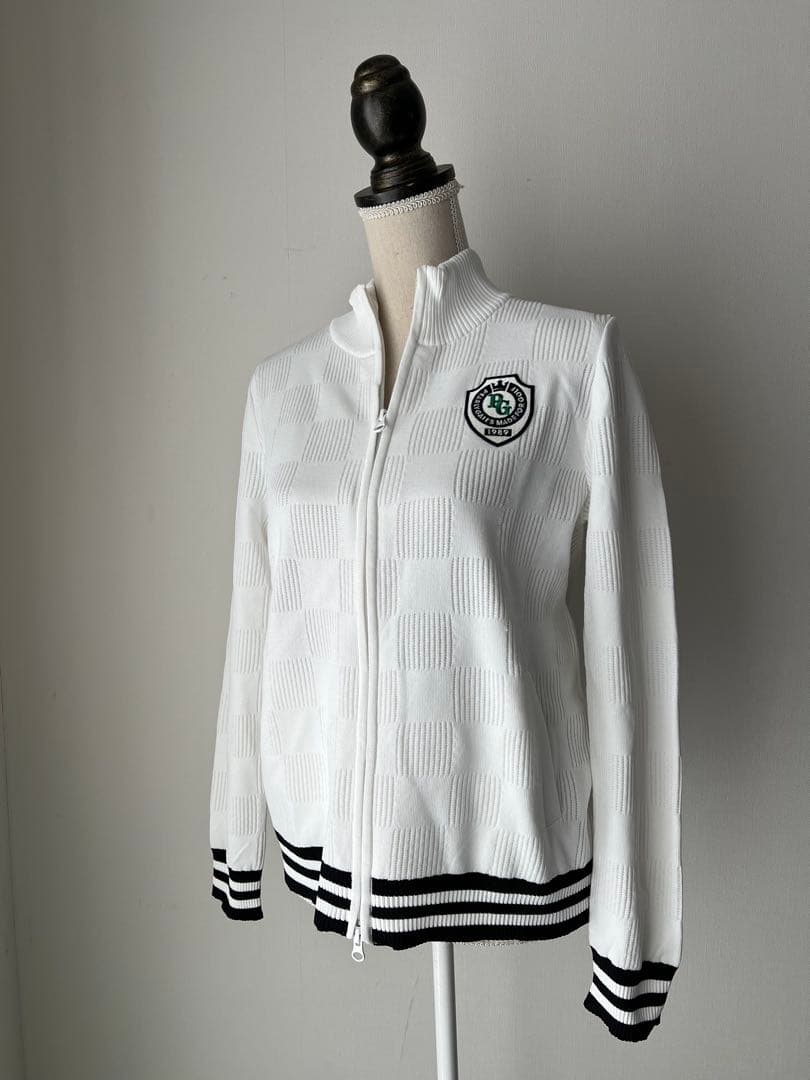 パーリーゲイツ　シンプルロゴジップブルゾン