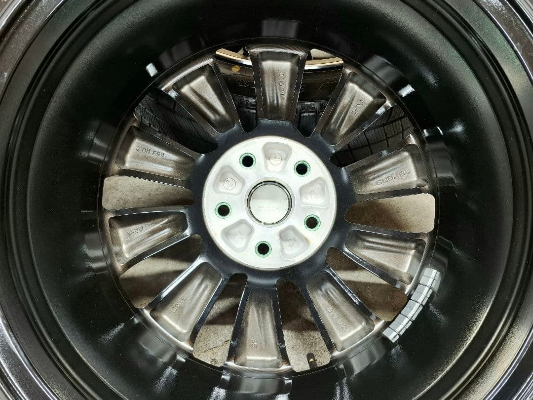 新車外し】スバル レヴォーグ 純正 ホイールタイヤ VRX3 スタッドレス