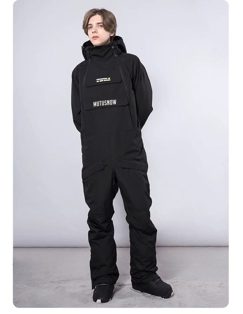 新品　未使用　メンズ　スキー（スノボ）ウェア　つなぎ　Ｍサイズ　大きめ　タグなし