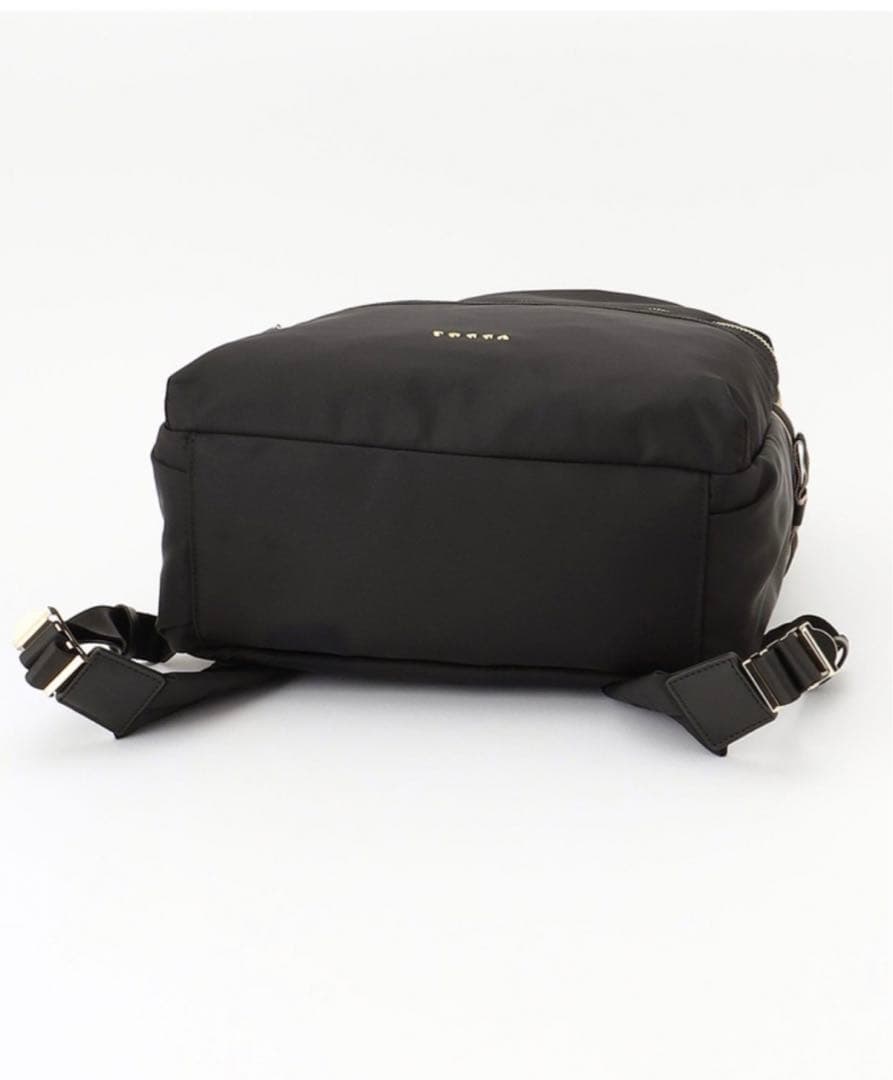 トッカ　tocca ＳＩＤＥ　ＲＩＢＢＯＮＢＡＣＫＰＡＣＫリュックサックブラック