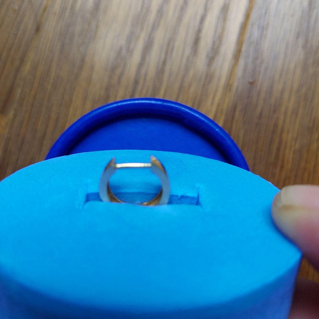 k18のフープ片耳ピアスメレダイヤ「税込価格￥28.800-」