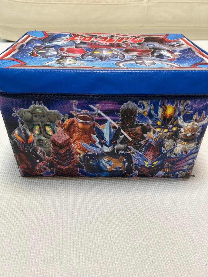 ウルトラマン　怪獣　ソフビ　まとめ売り　63体　ボックス付き