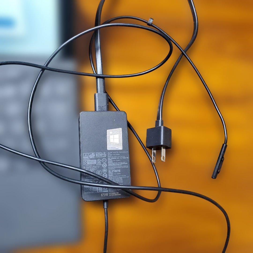 Microsoft Surface Pro 6 本体　タッチペンつき