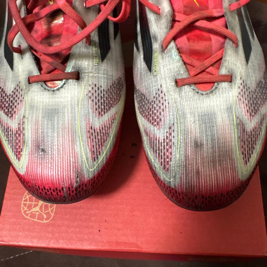 F50 ELITE HG/AG ジャパン / 土・人工芝用