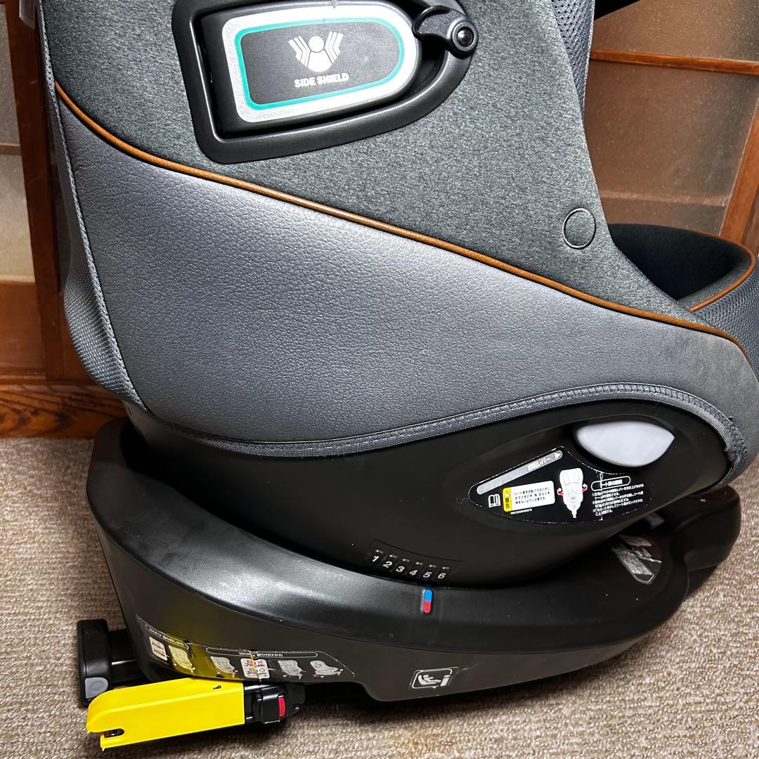 【未使用級✨美品】アップリカ クルリラ ビッテ チャイルドシート ISOFIX