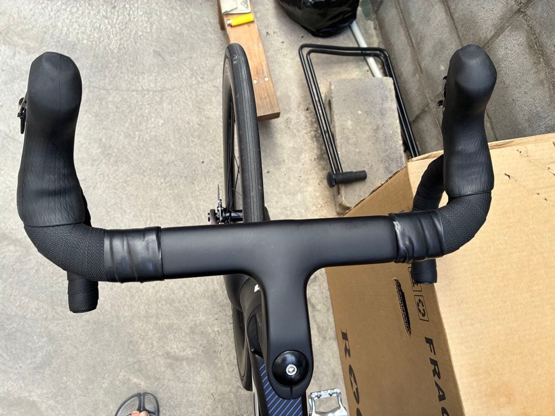 SAVA ロードバイク ブラック グラデーション