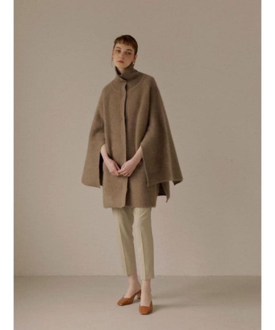 nedemare様 エトレトウキョウ スリットスリーブ ニットポンチョ黒