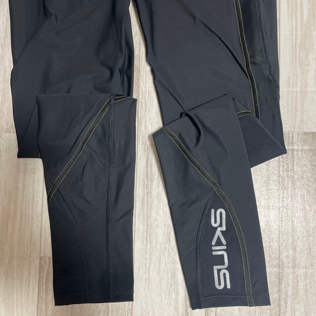17600円の品　SKINS ブラック タイツ 新品タグ付き