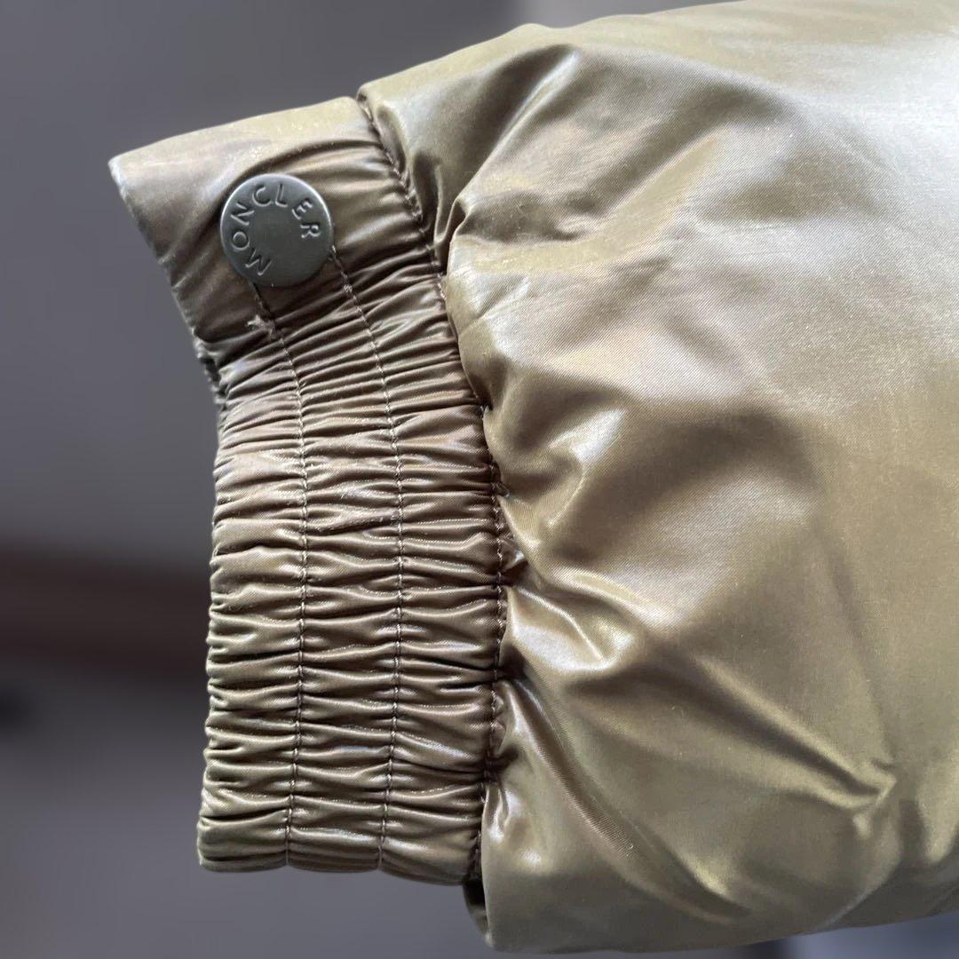 MONCLER ダウンジャケット