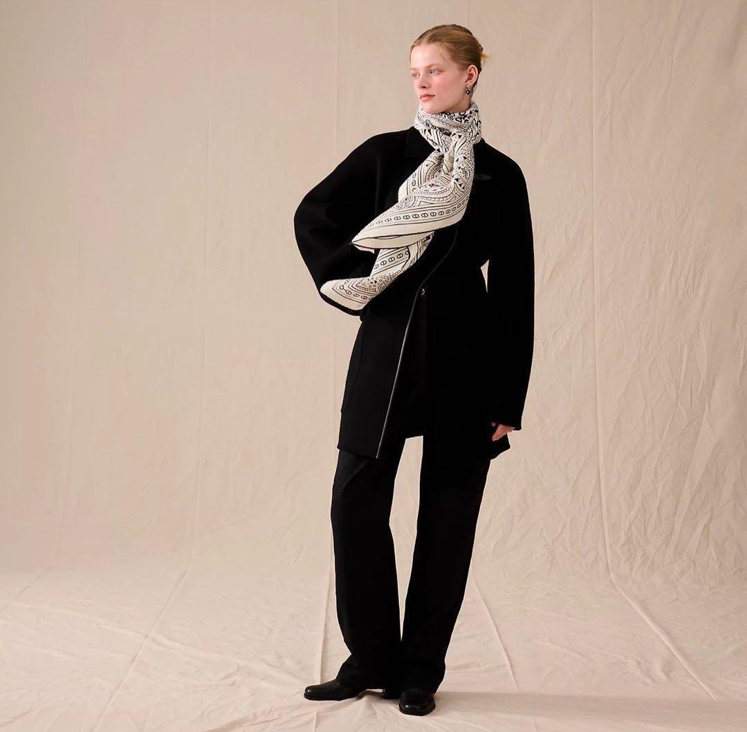 新品・2025AW エルメス カシシル140 シュヴァルドゥクールバンダナ