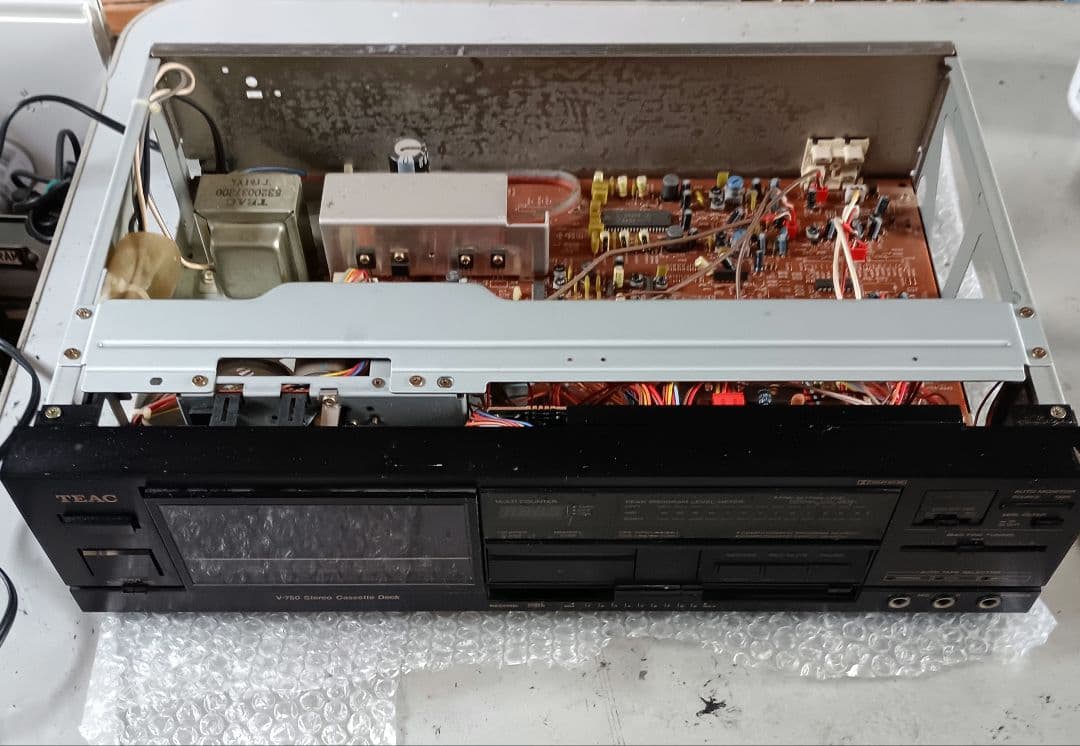 カセットデッキ TEAC V-750 整備、動作品 - メルカリ