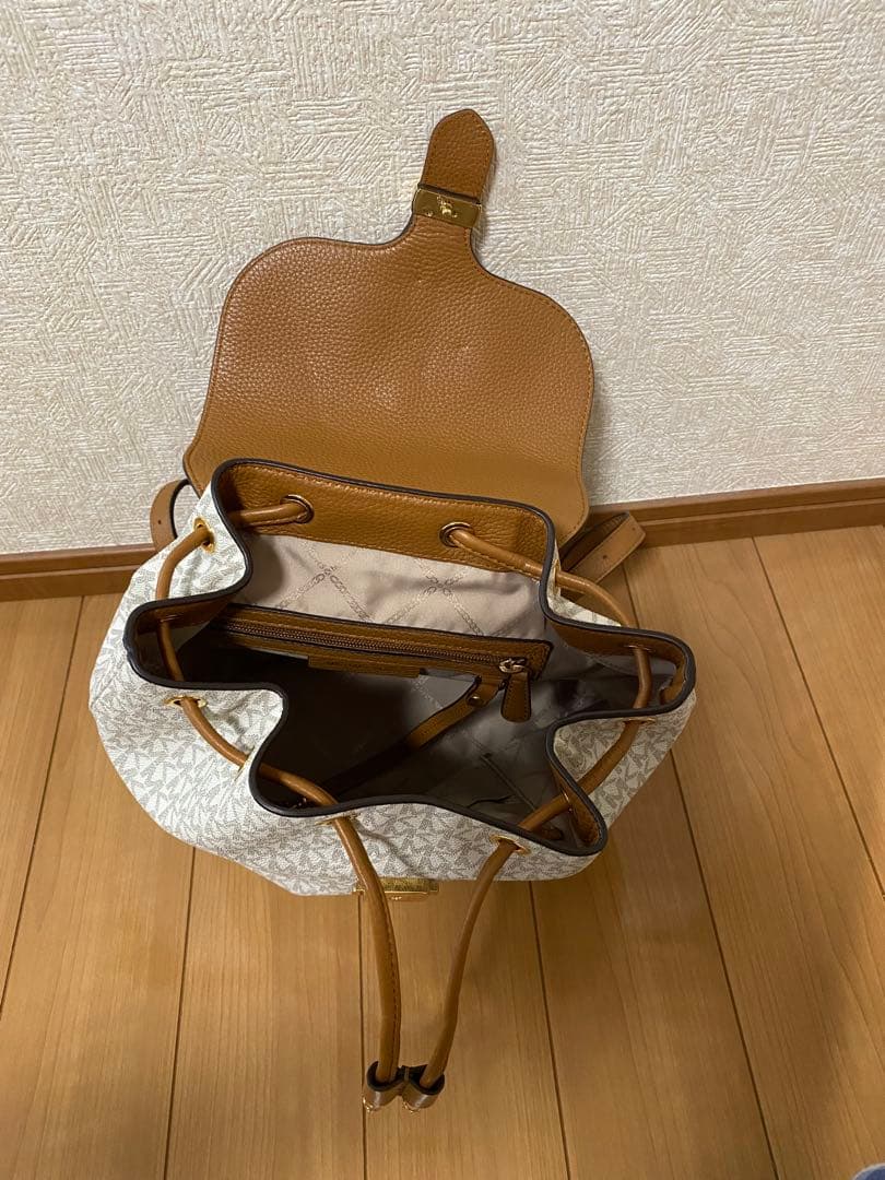 Michael Kors ロゴ入りバックパック