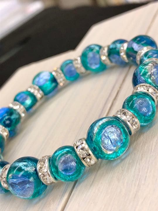 ホタルガラスのブレスレット（アクアブルー）