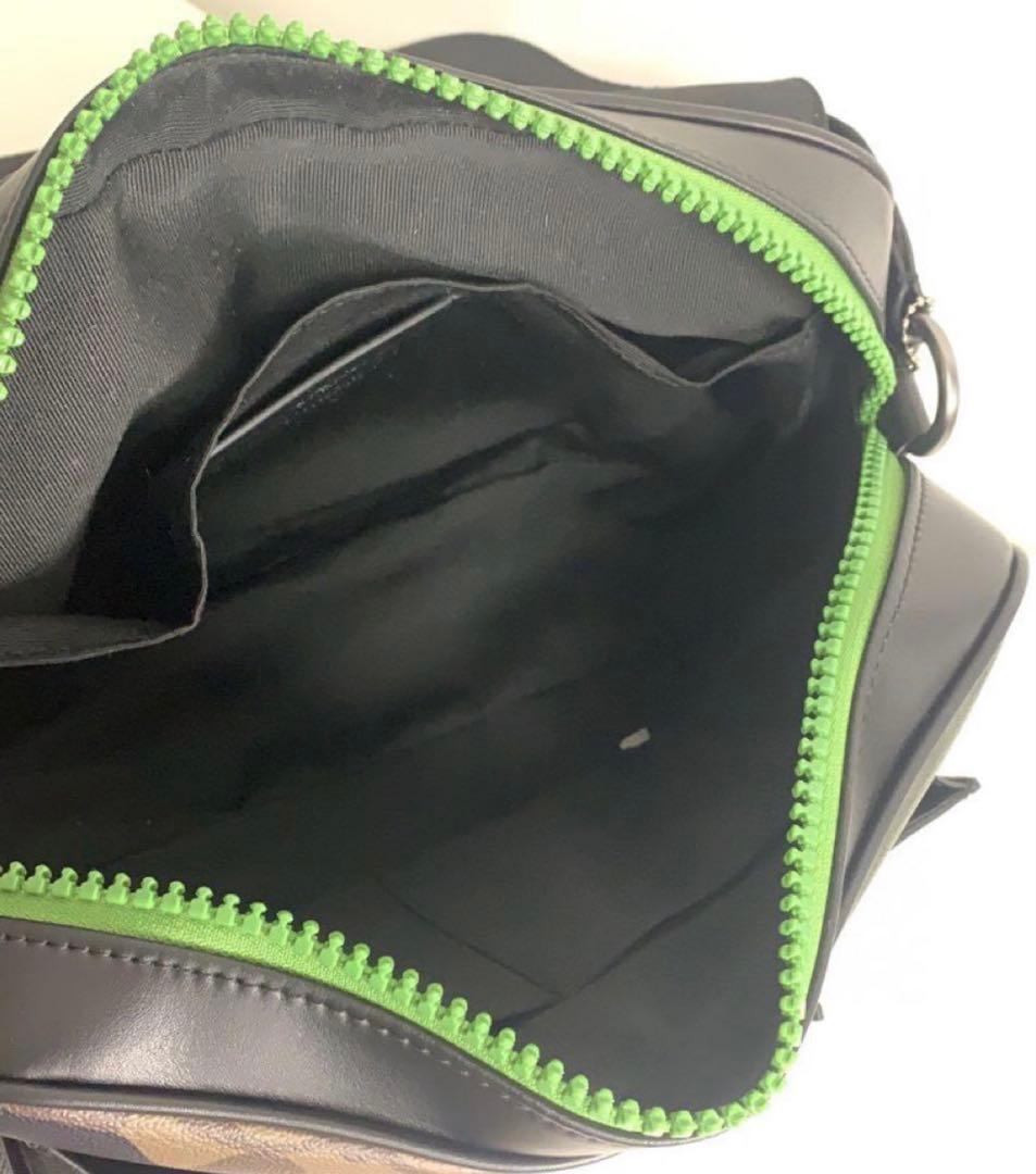 新品 COACH メンズバッグ ブロックド シグネチャー CC018