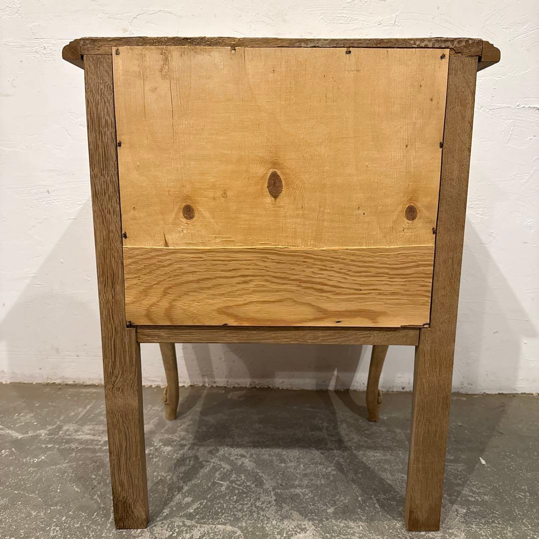 ビンテージ木製サイドテーブル猫脚剥離ベッドサイドテーブル