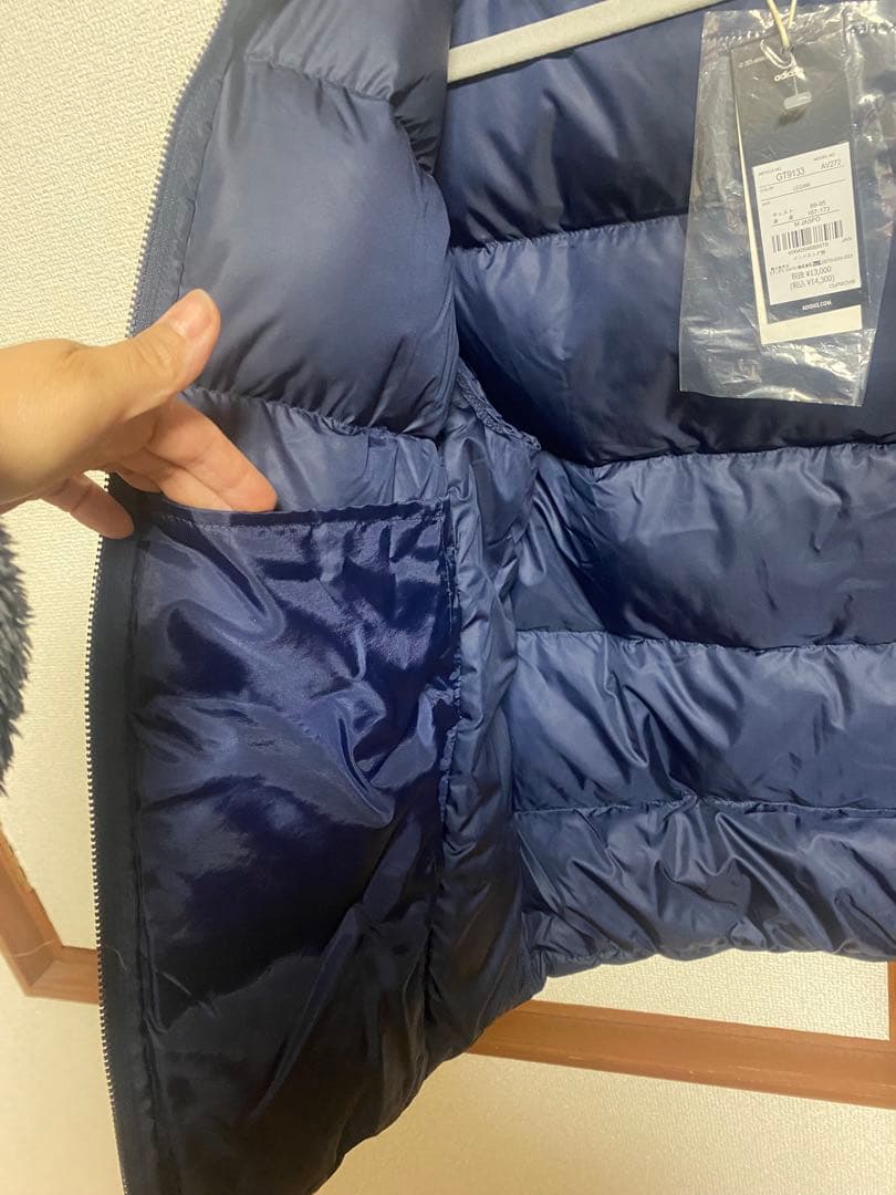 Adidas ダウンジャケット size M