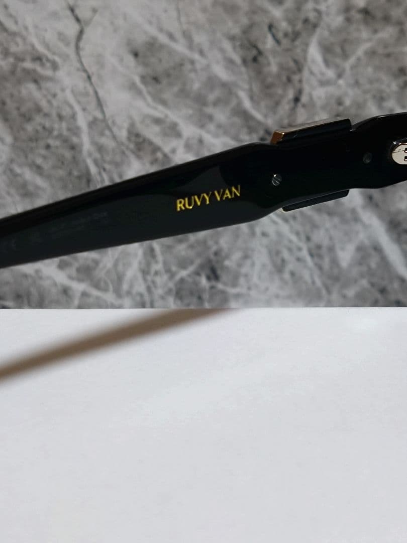 [未使用]GENTLE MONSTER ジェントルモンスターブラックサングラス