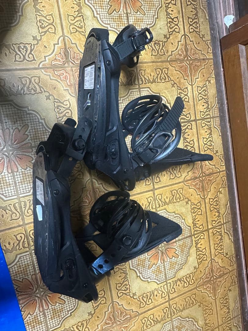 バートン　カーテル EST ビンディング