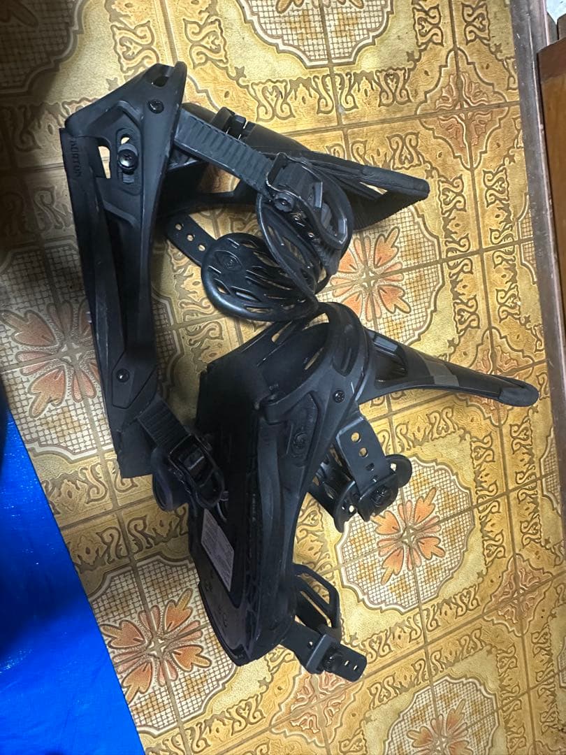 バートン　カーテル EST ビンディング