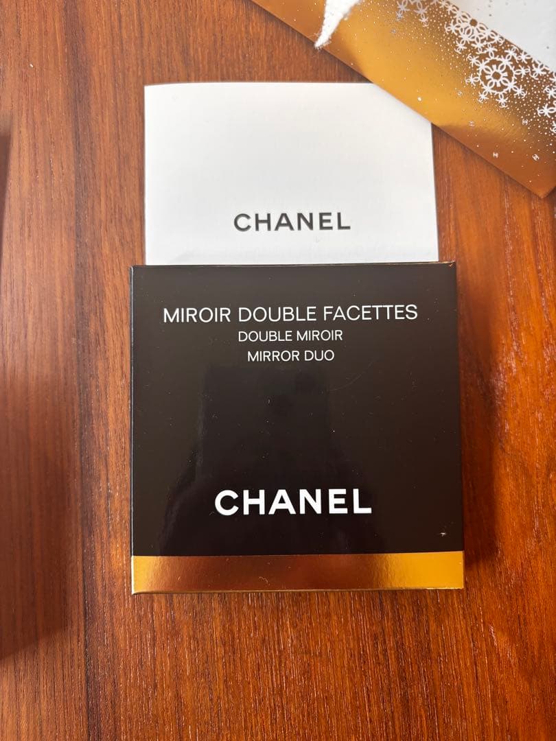 CHANEL コンパクトミラー×2 N5ハンドクリーム×2 おまけ付き　ギフト