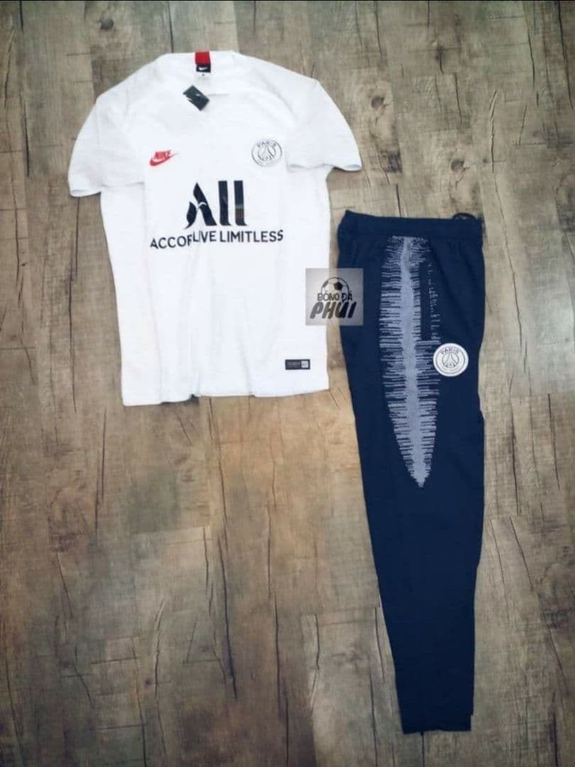 PSG パリサンジェルマン トレーニングウェア　上下セット