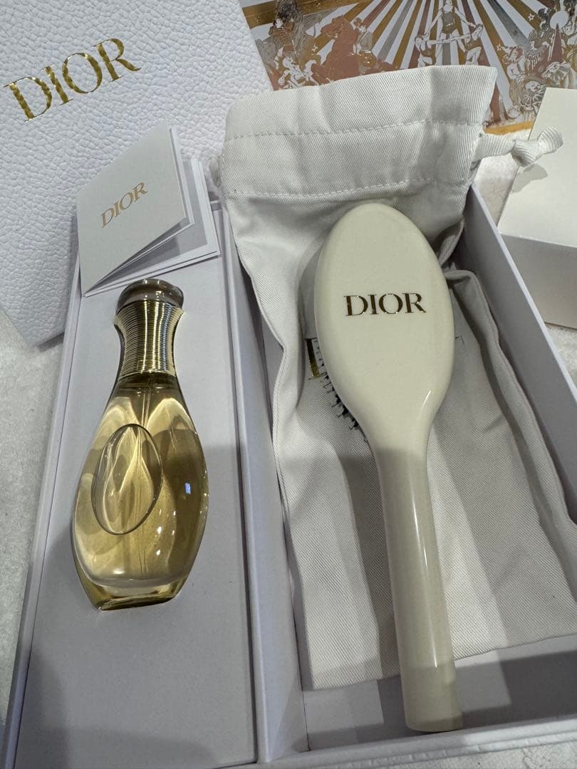 2025 Dior ノベルティー　ヘアミスト&ヘアブラシ　ジュエリーボックス