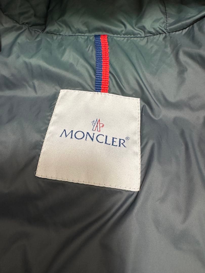 MONCLER BYRON ダウンジャケット 3 ホワイト フードなし 状態良好