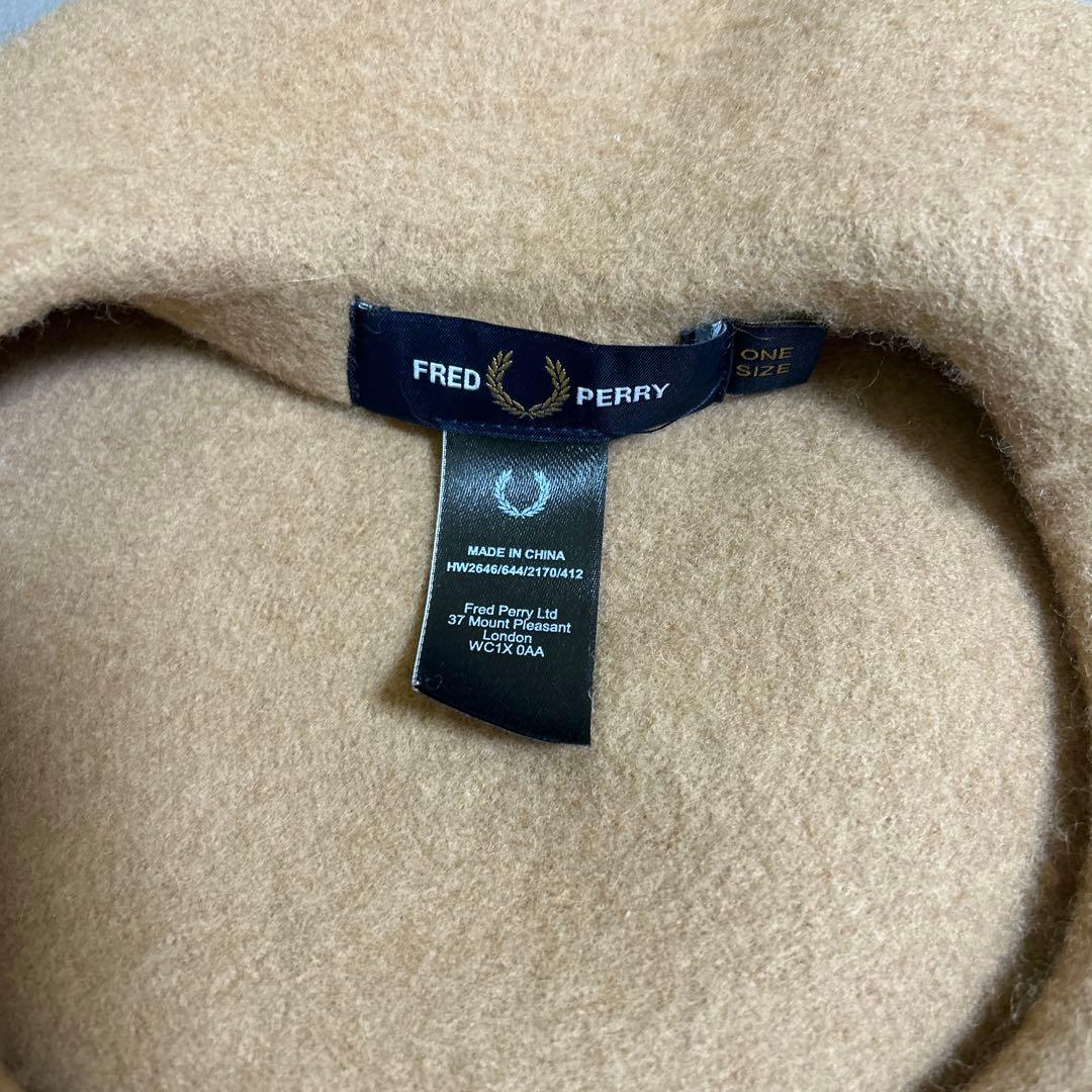 FRED PERRY ベージュ ベレー帽