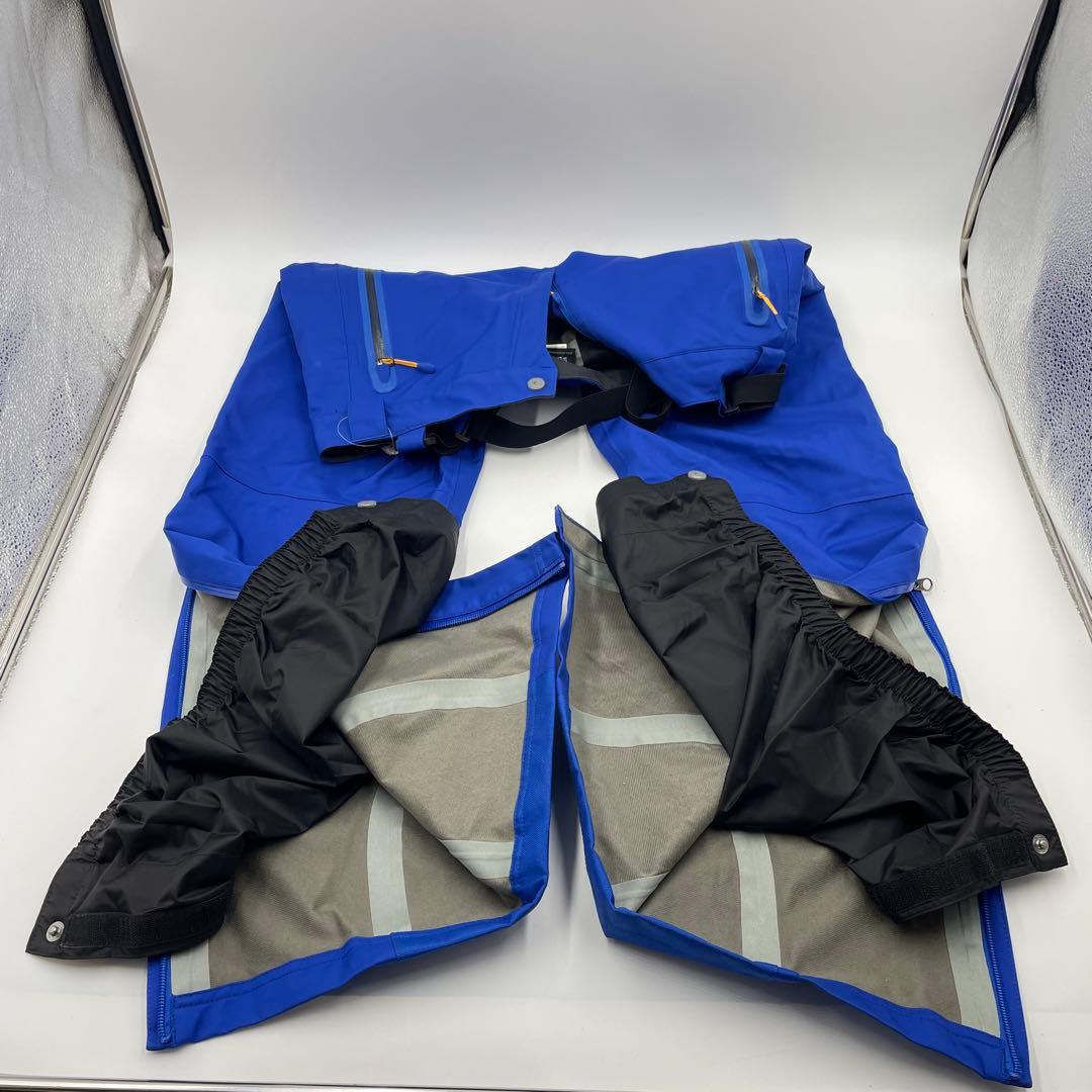 【新品未使用タグ付き】mountain hardwear ビブパンツ　M 青