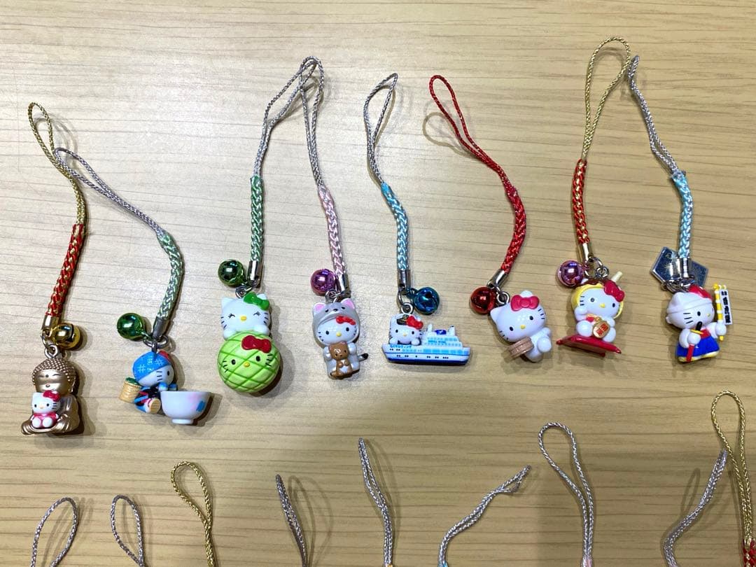 ご当地キティ　まとめ売り　35点