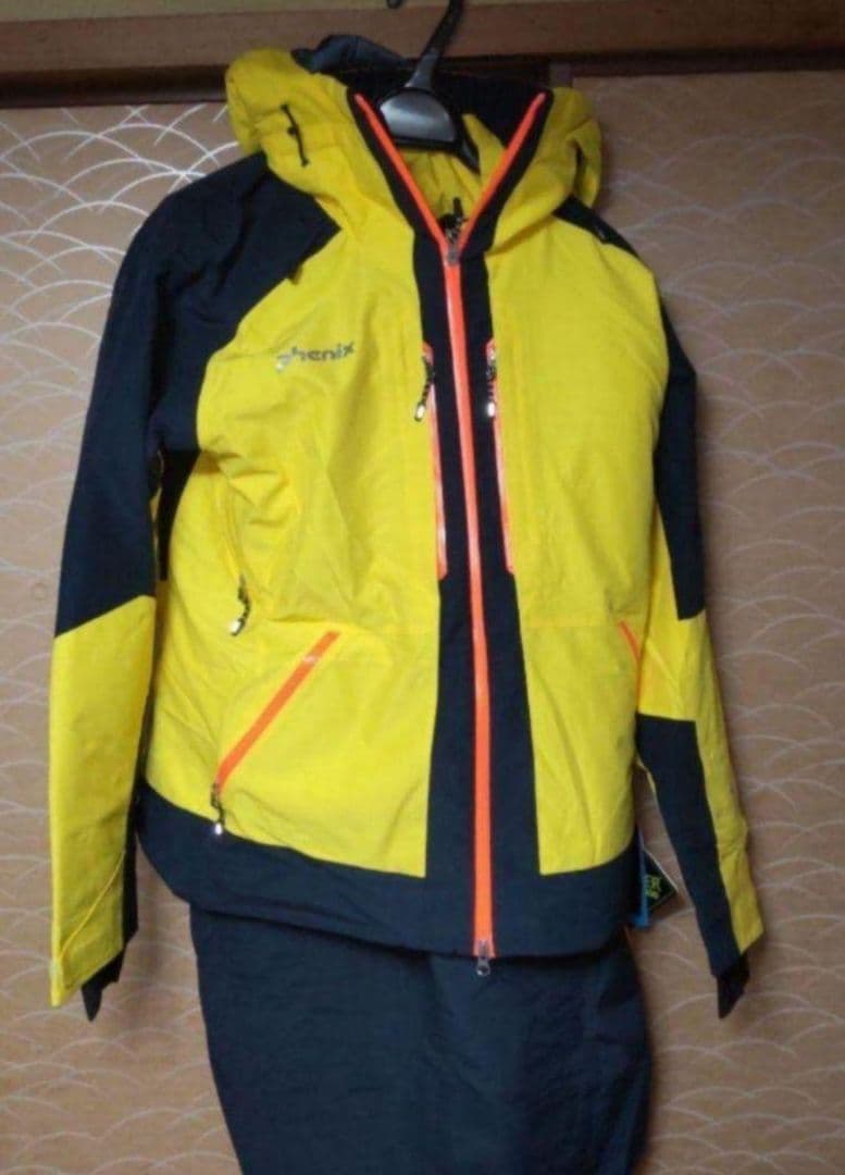 b 新品タグ付き Phenix フェニックス ウエア上下