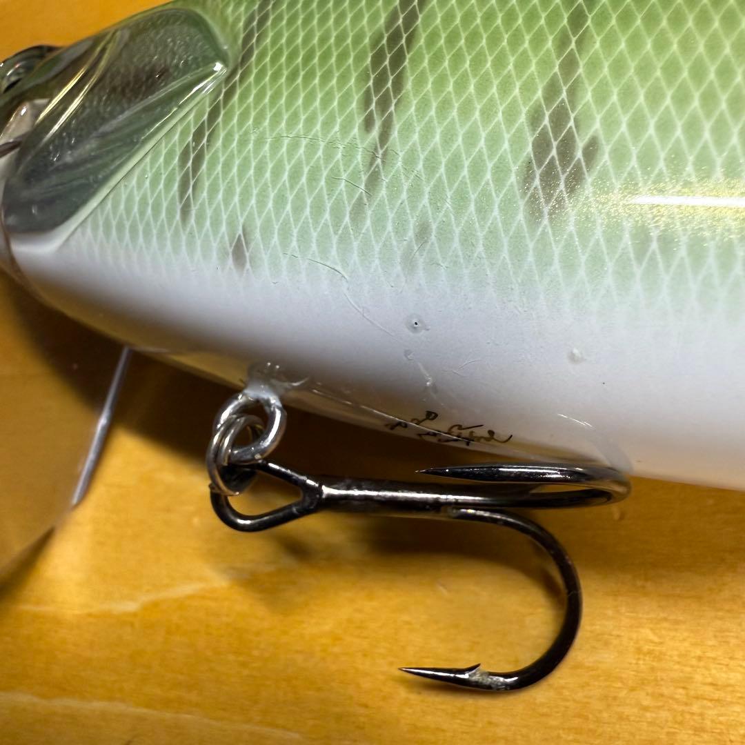 KRRオリジナル　ハンドメイドルアー