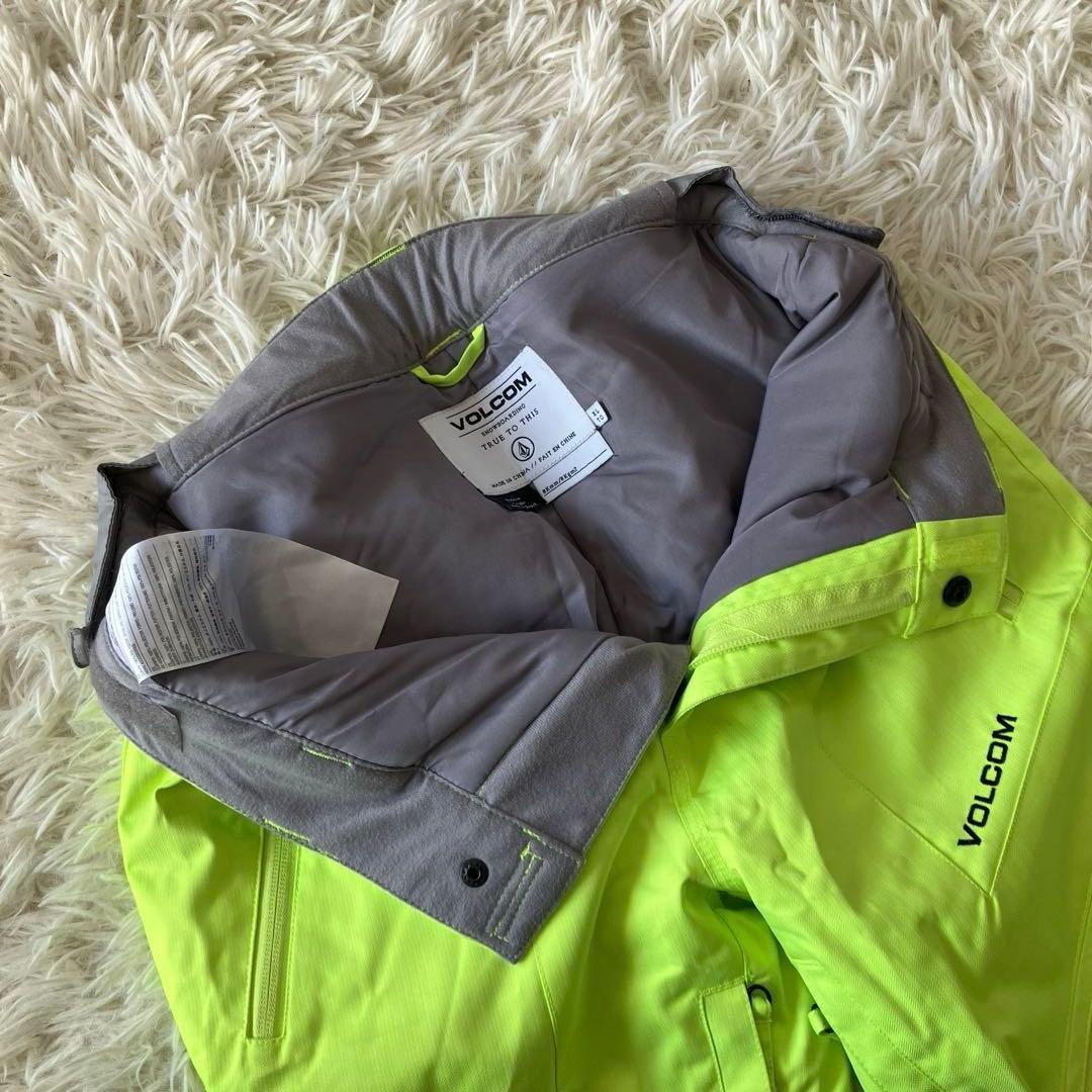 #4E✨VOLCOM✨スノボ ウェア 上下 XL