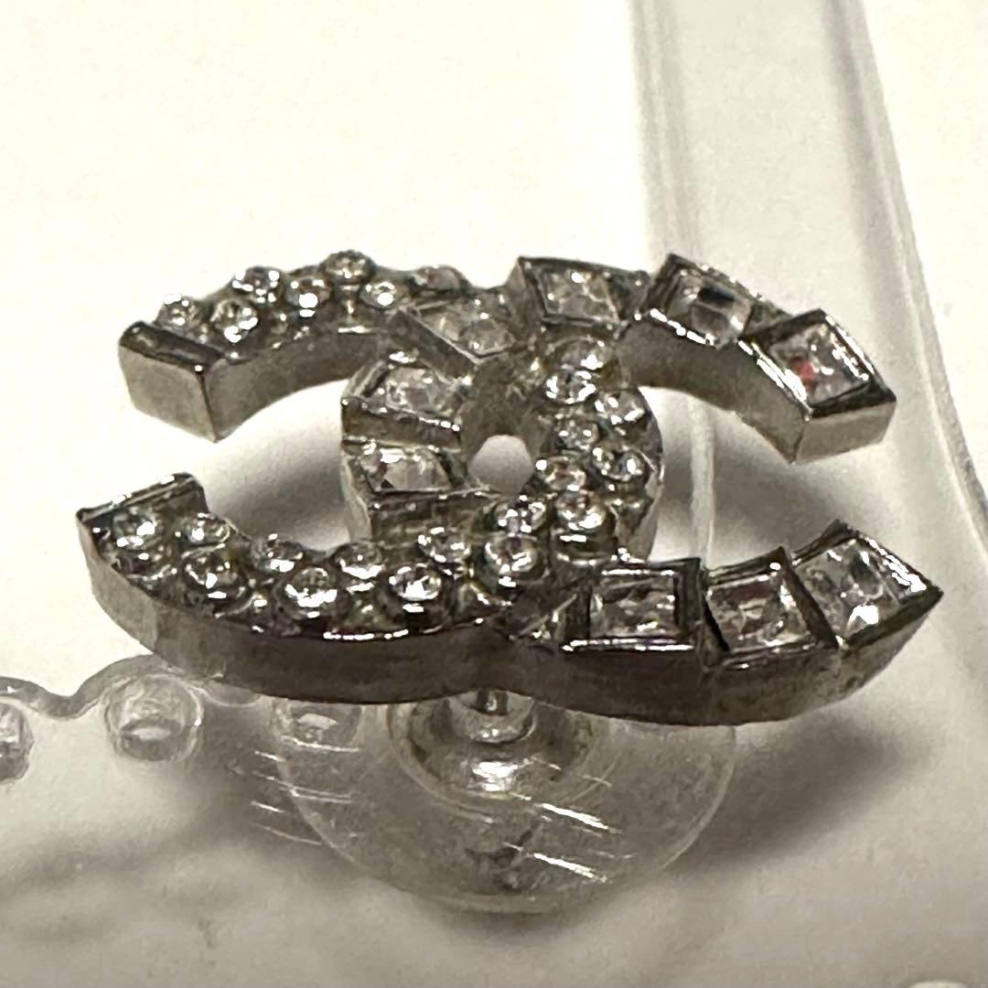 シャネル　CHANEL　ピアス　ココマーク　ラインストーン　シルバー　片耳のみ