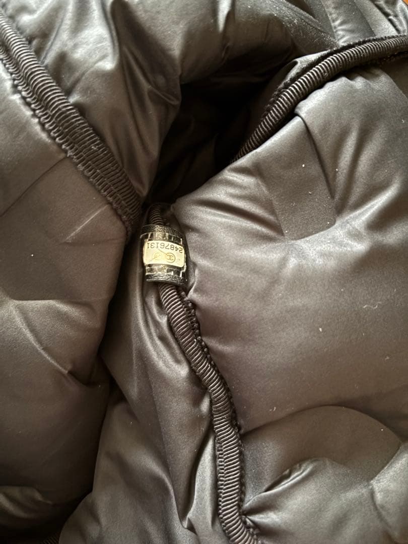 CHANELバックパック 男女いけます