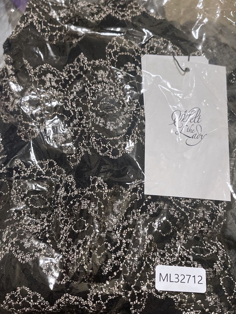 メルトザレディ　タンクトップ　キャミソール　THEREDTHREAD