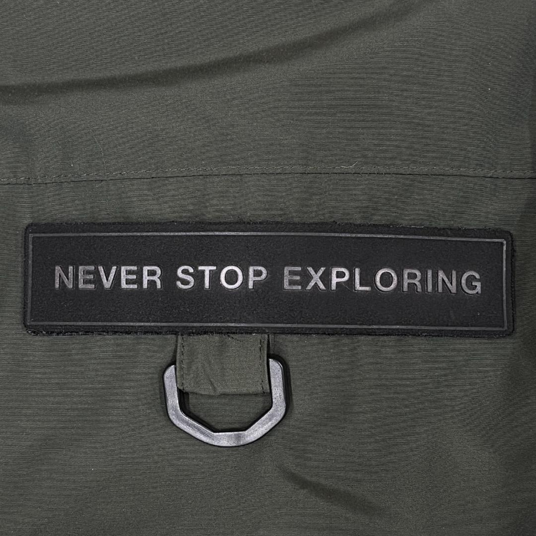 《美品》ザノースフェイス ダウンジャケット カーキ メンズ 95 (M)