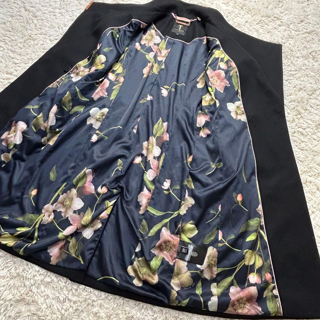 【TED BAKER】美品 ベルテッドコート 花柄 黒 テッドベイカー Aライン