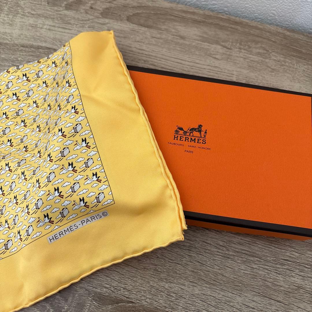 【新品未使用箱付き】エルメス　シルク　スカーフ　45 プチカレ