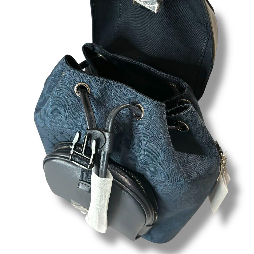 【新品タグ有】coach コーチ バックパック　　シグネチャーキャンバス