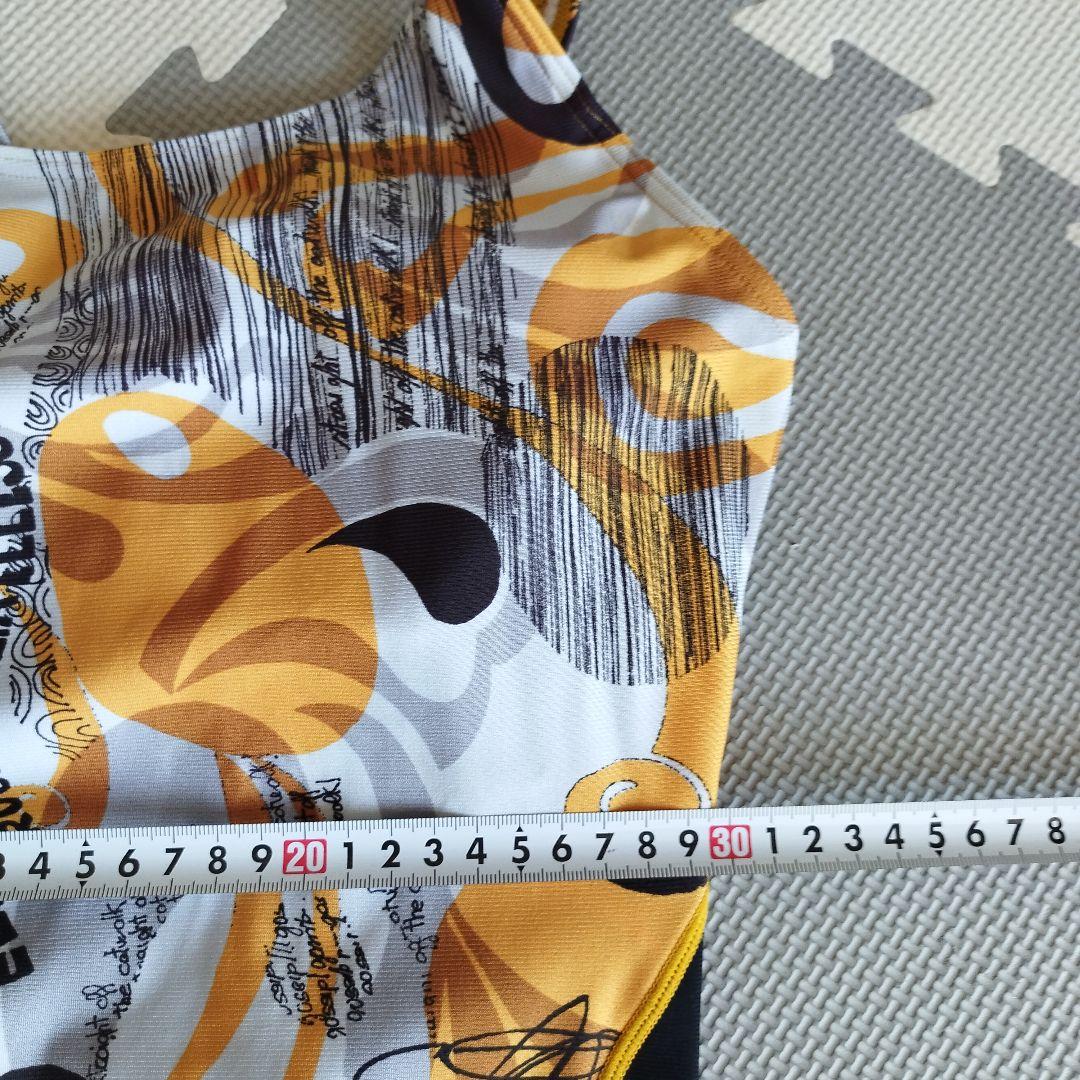 ミ*ト様 【新品未使用】ellesse エレッセ　スポーツ用水着 スイムウェア