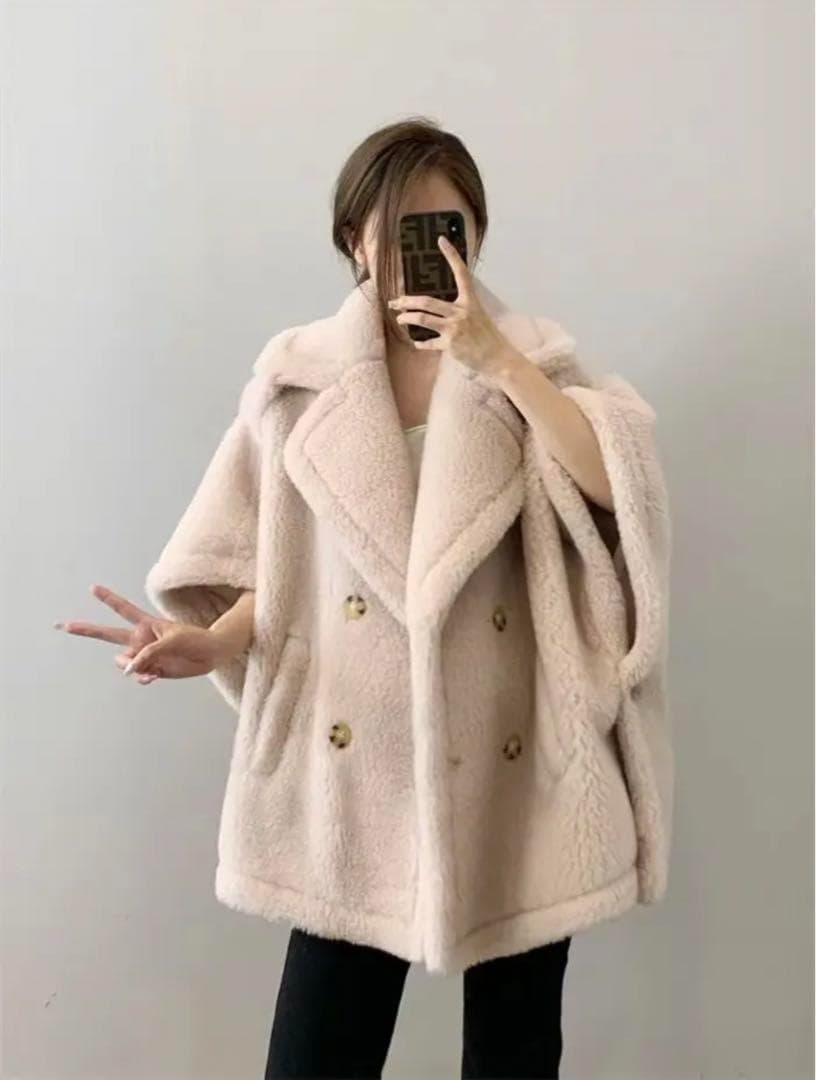 新品未使用 ベアテーラードポンチョアルパカ素材 ホワイト　テディケープ