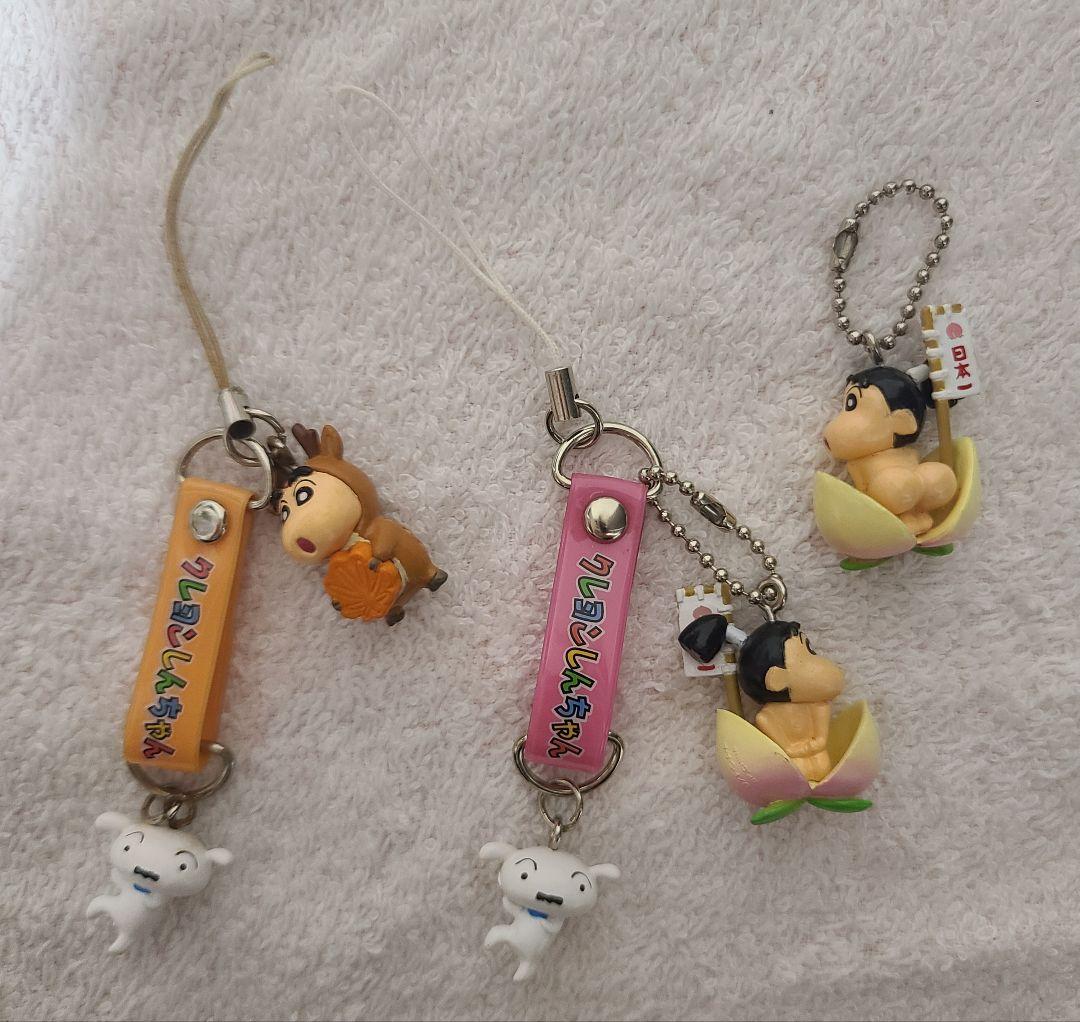 ご当地クレヨンしんちゃんストラップセット＋おまけ付き