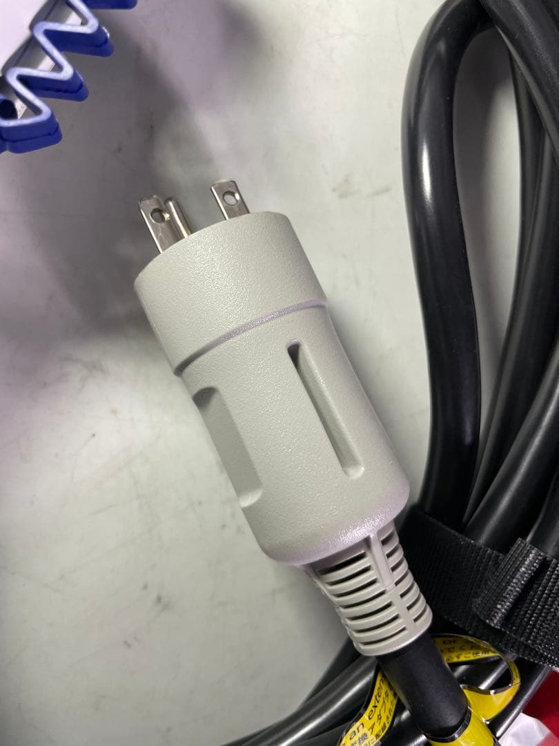 日産　リーフ　充電ケーブル　3NK0E